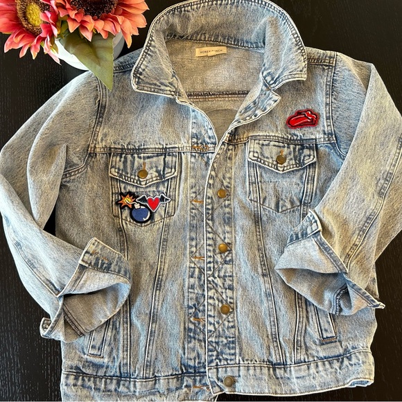 Honey Punch Soul Mates Jean Jacket |Size Small, embroidered patches on front - Picture 1 of 11